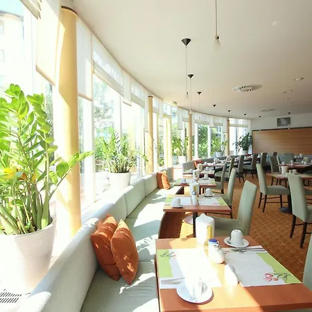 Hansa 4* Ratisbona